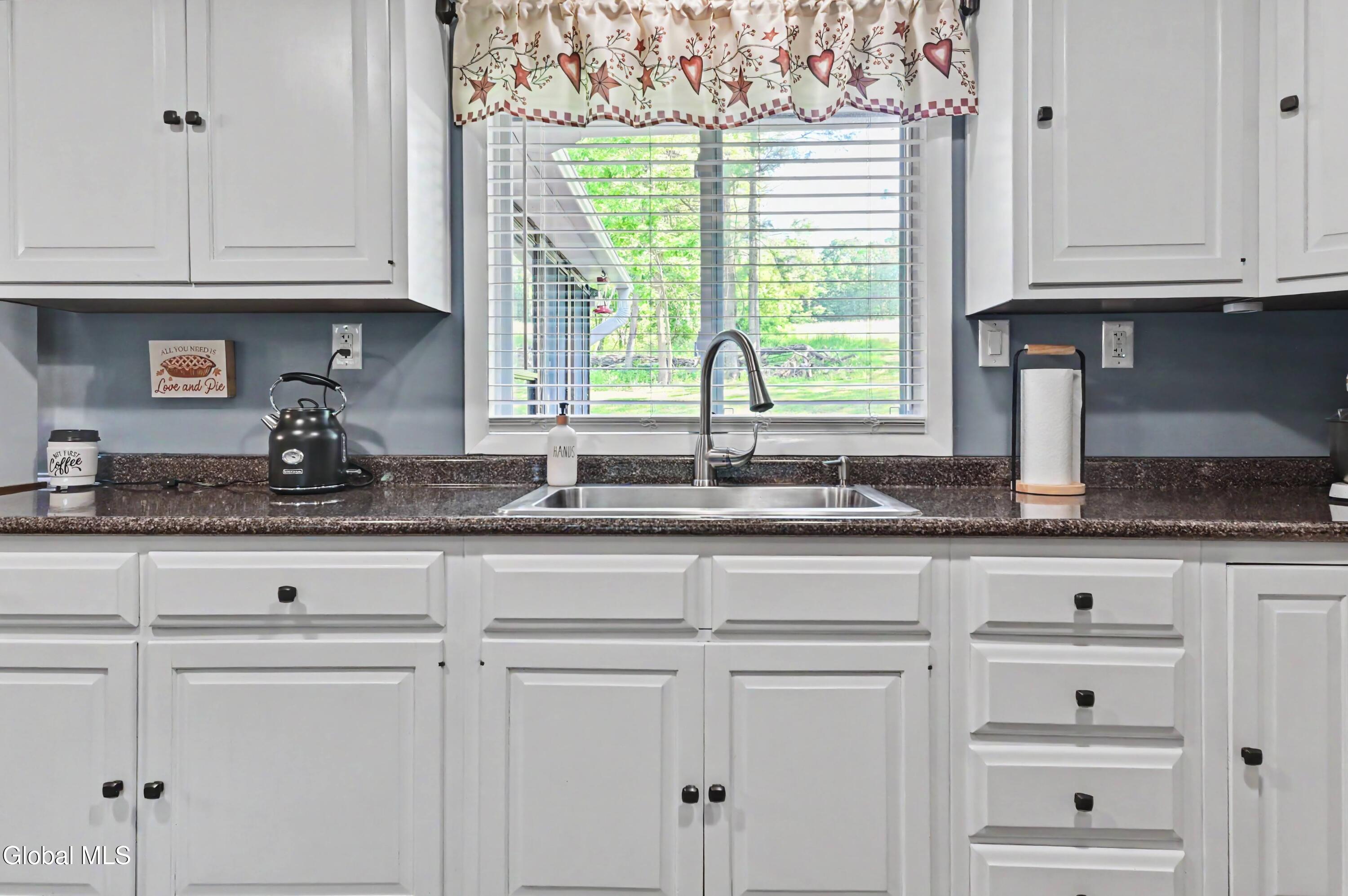 206 Hillview Road Gloversville NY 12078