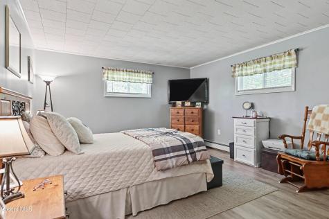 206 Hillview Road Gloversville NY 12078