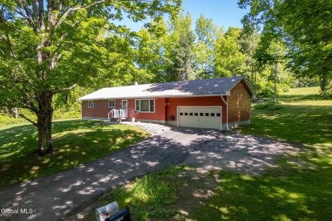 206 Hillview Road Gloversville NY 12078