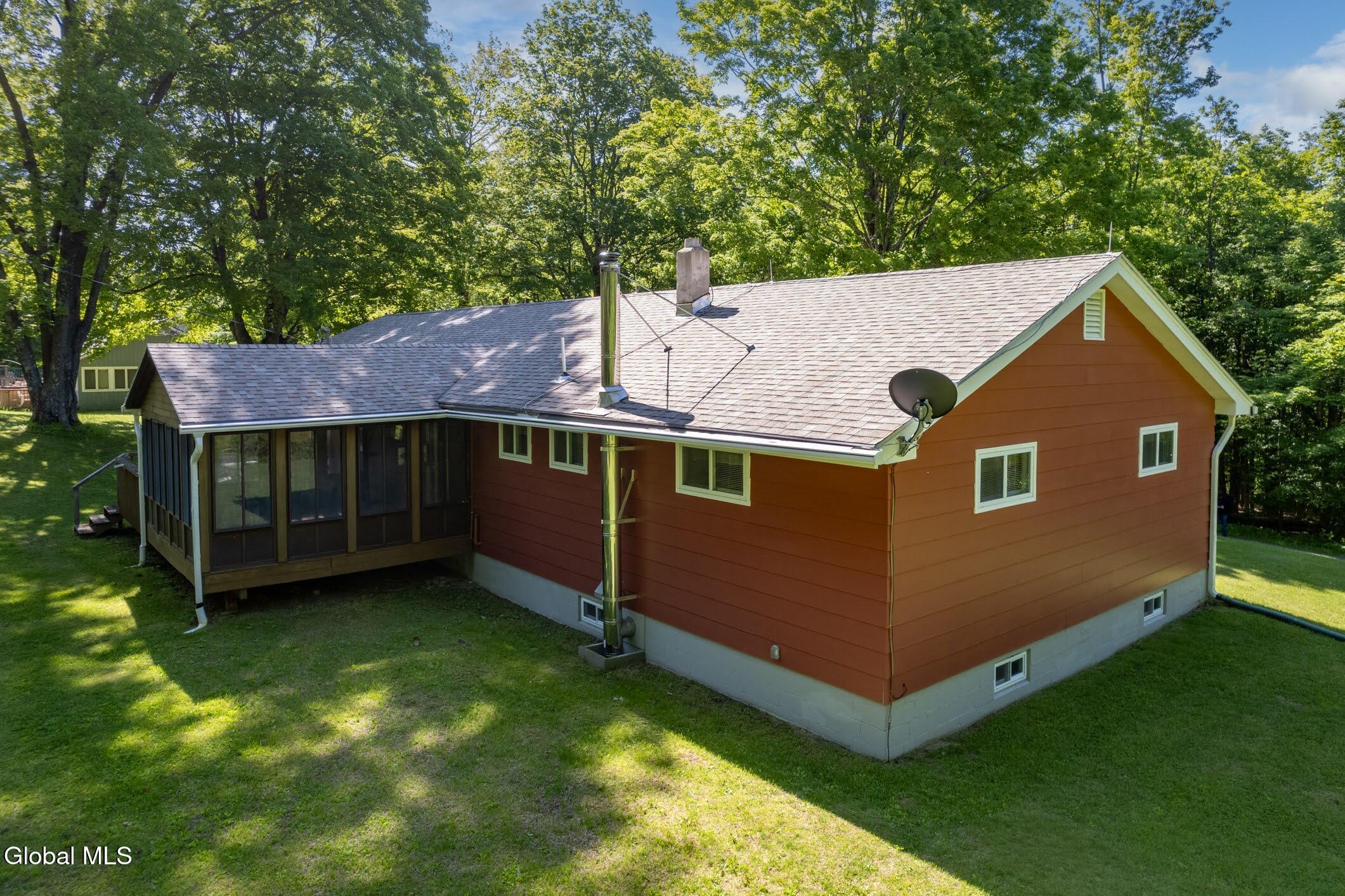 206 Hillview Road Gloversville NY 12078