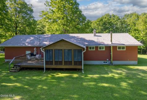 206 Hillview Road Gloversville NY 12078