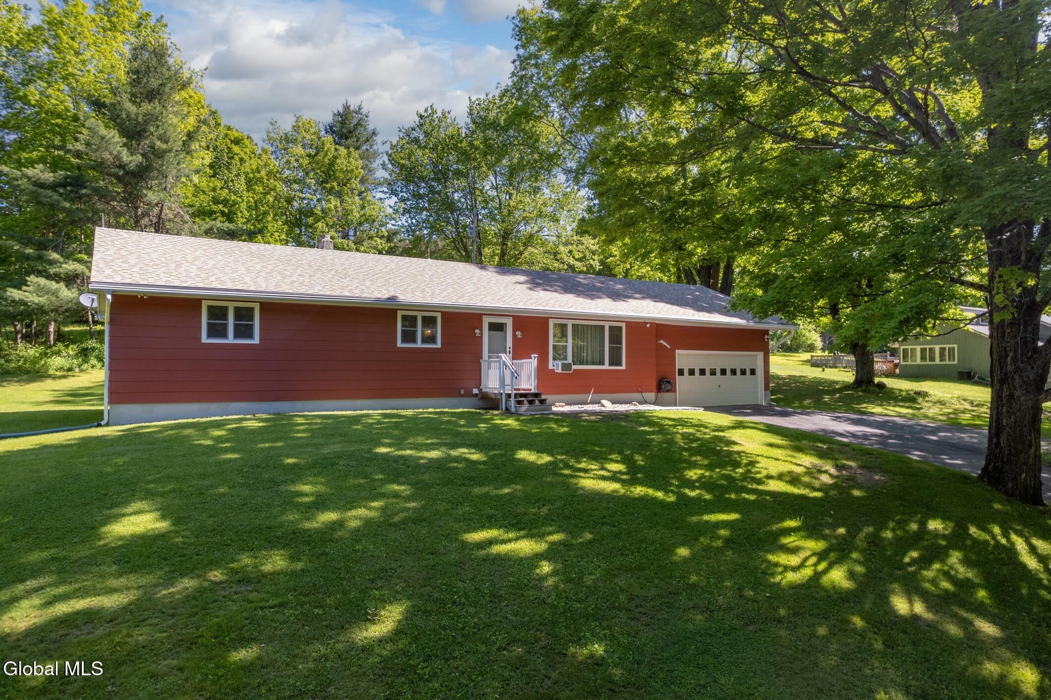 206 Hillview Road Gloversville NY 12078