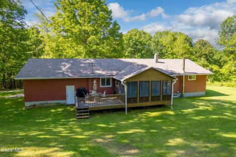206 Hillview Road Gloversville NY 12078