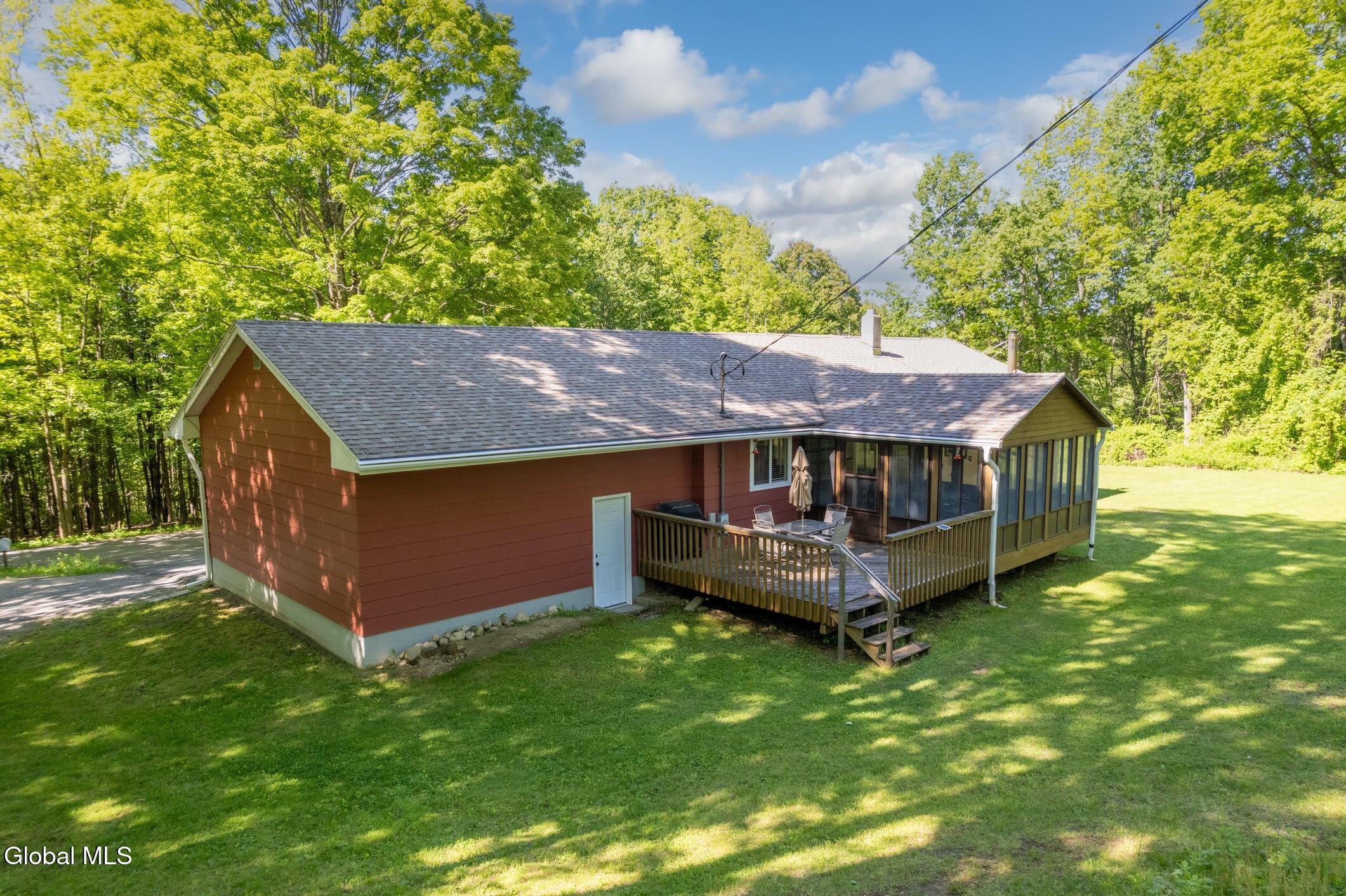 206 Hillview Road Gloversville NY 12078