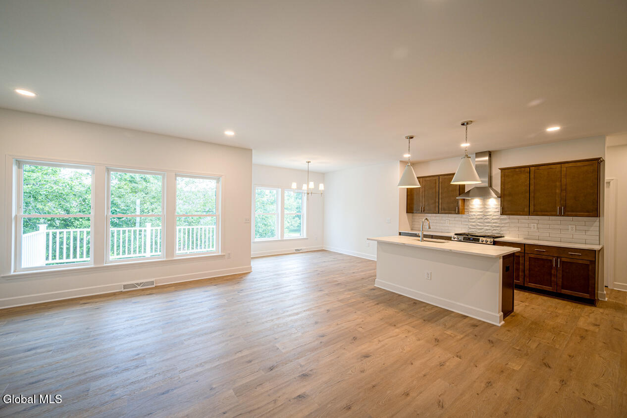 49 Heritage Way Selkirk NY 12158