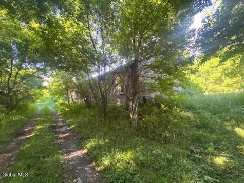 25 William Cipperly Road Hoosick Falls NY 12090