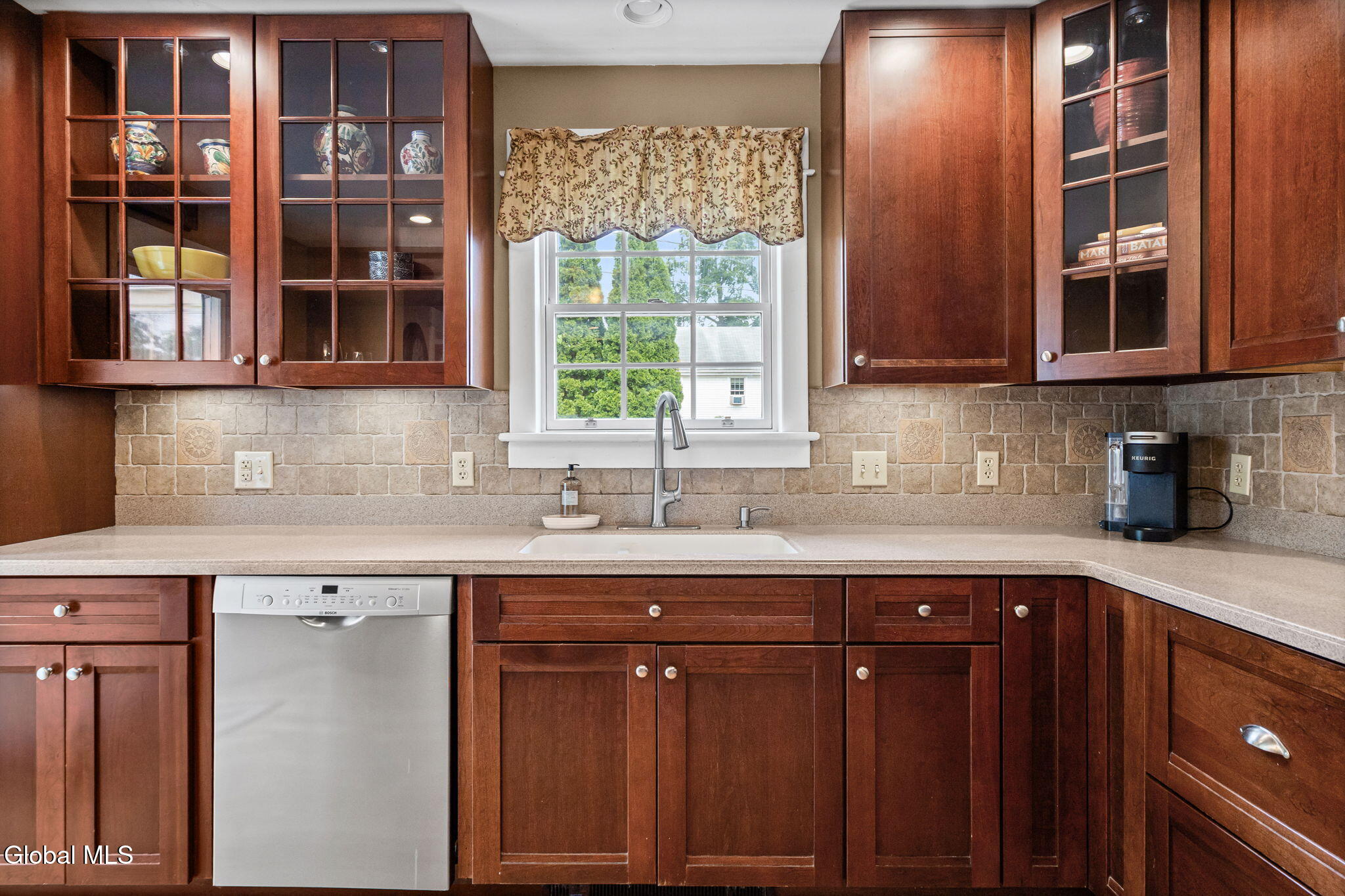 83 Adams Place Delmar NY 12054