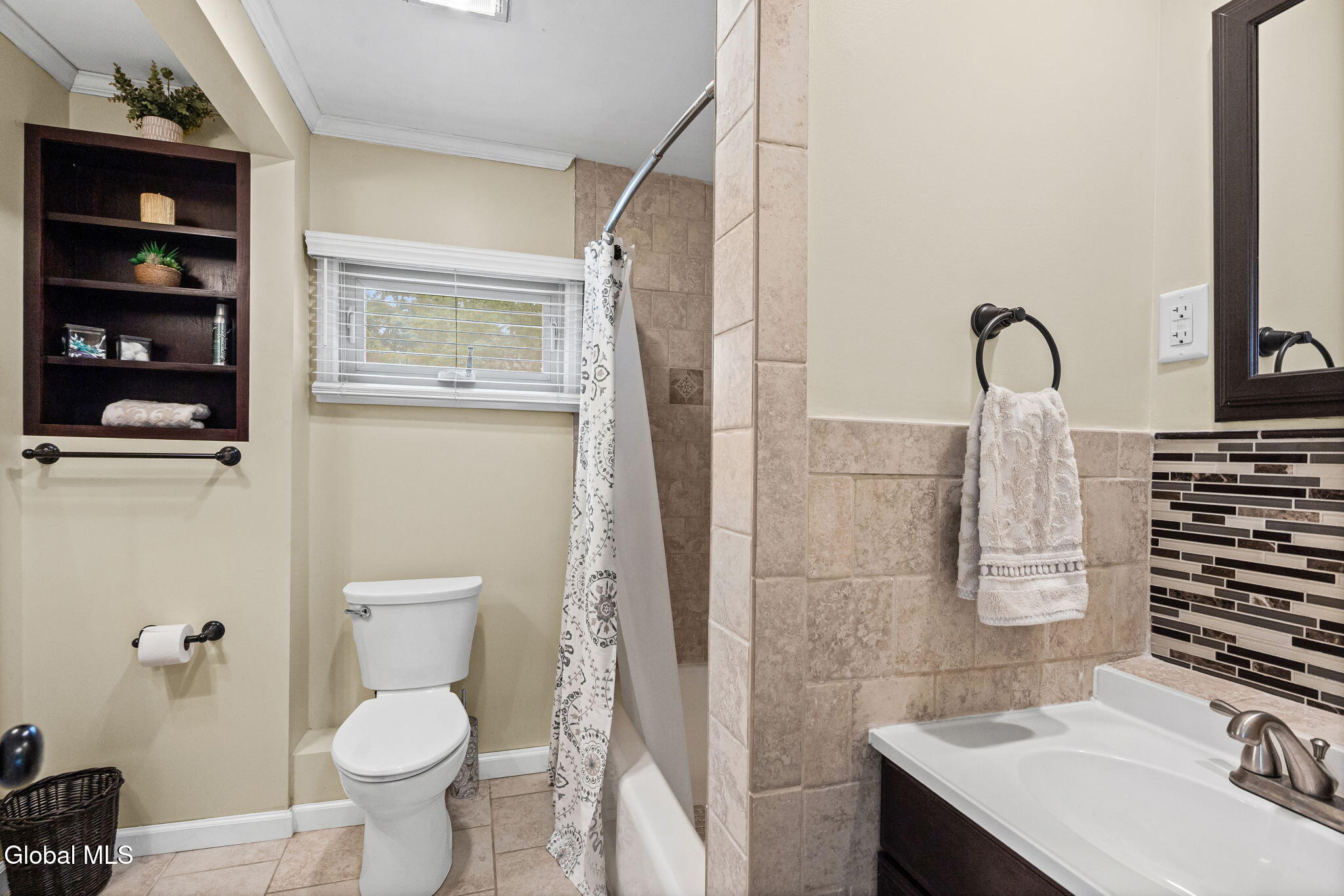 83 Adams Place Delmar NY 12054