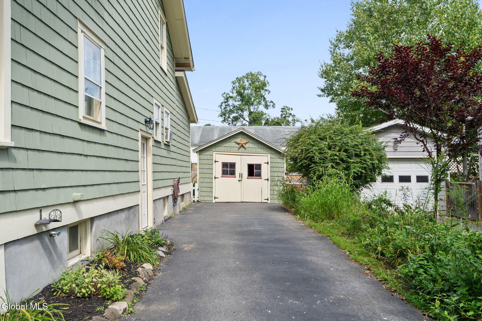 83 Adams Place Delmar NY 12054