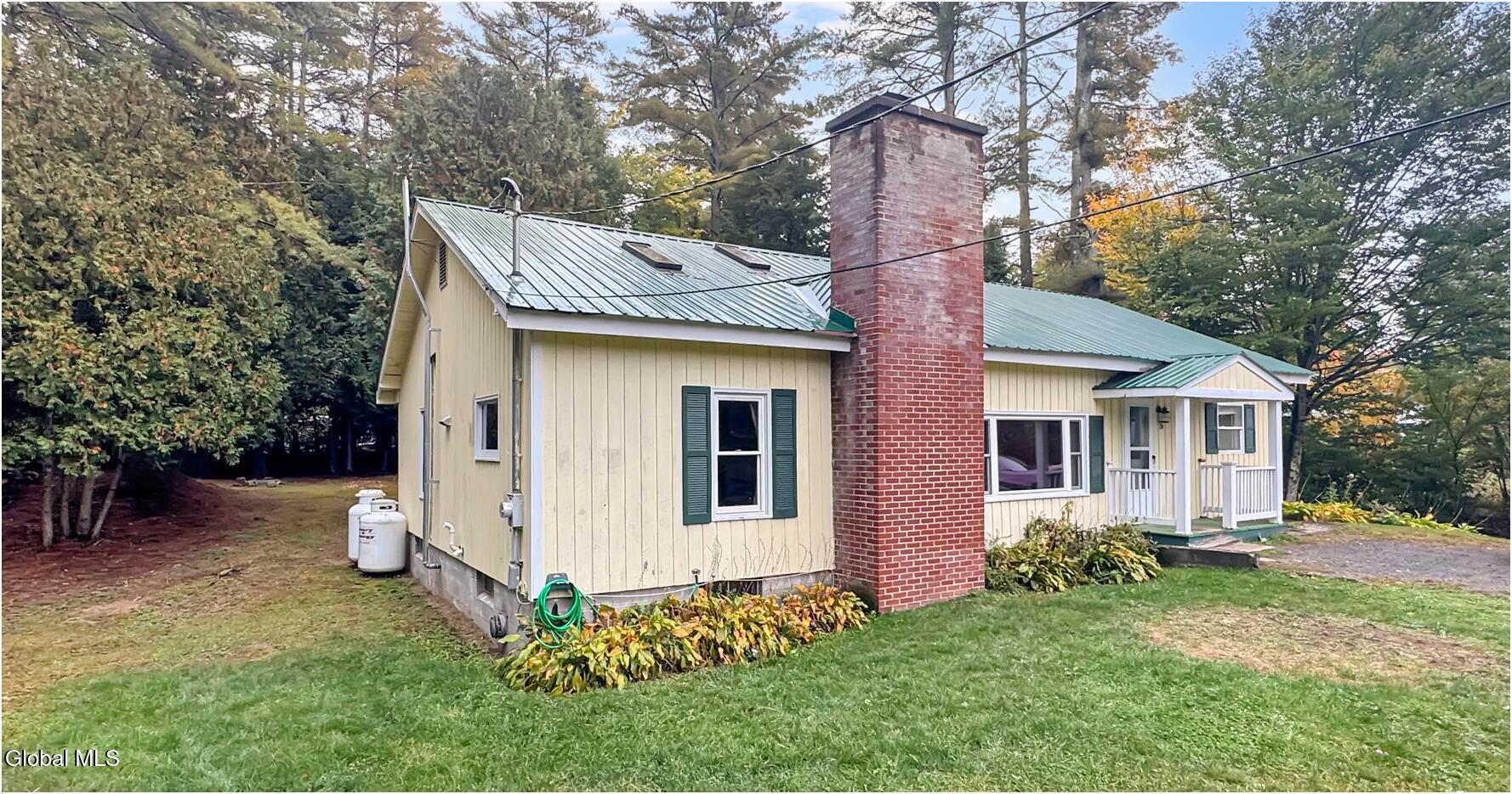 24 Shufelt Way Schroon Lake NY 12870
