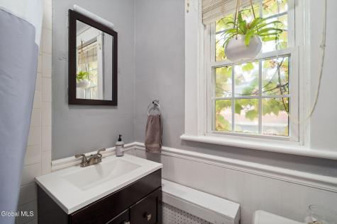 530 Mercer Street Albany NY 12208
