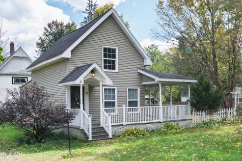 9 Haven Avenue Round Lake NY 12151