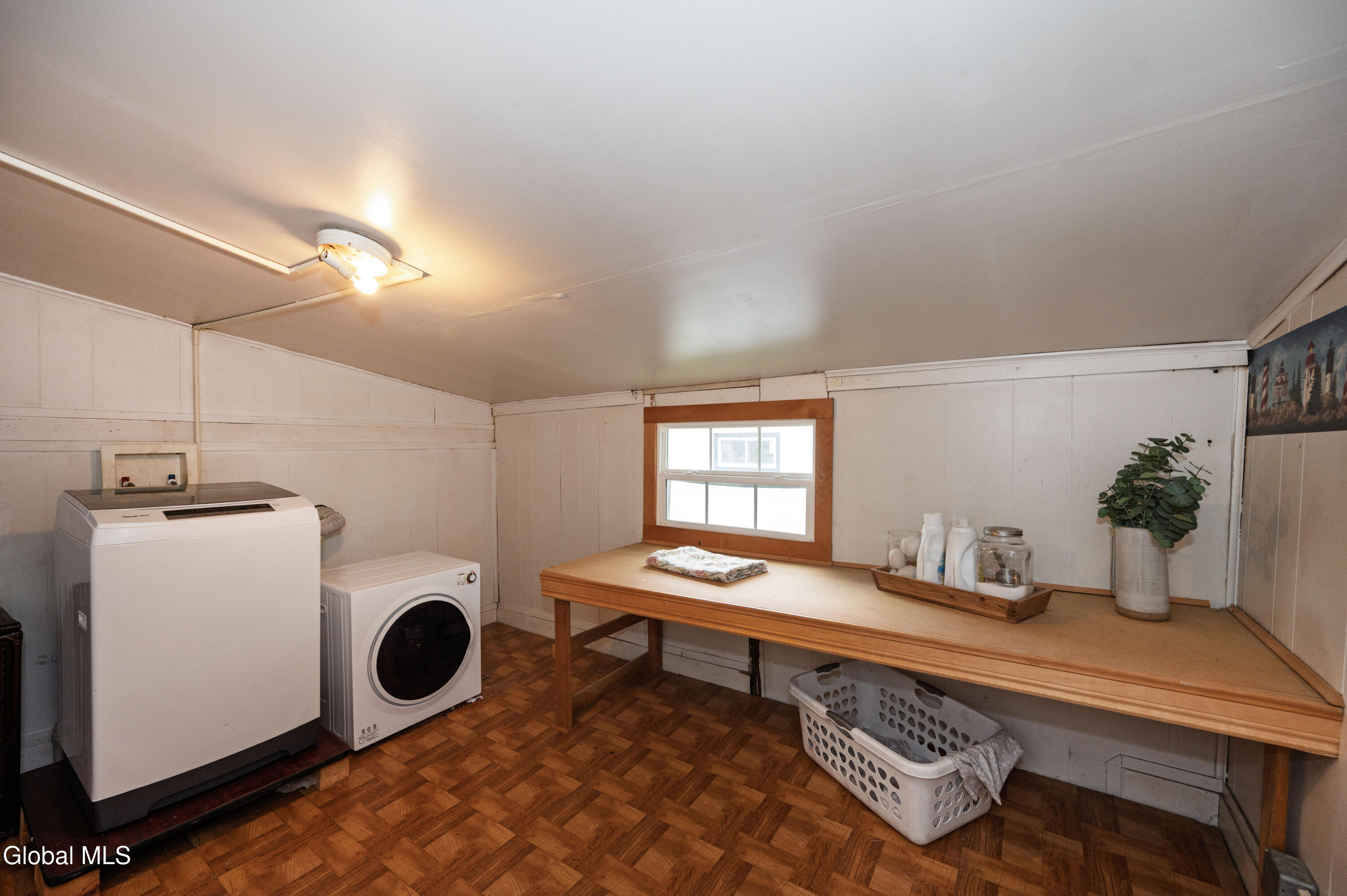 9 Haven Avenue Round Lake NY 12151