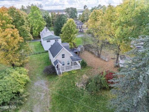 9 Haven Avenue Round Lake NY 12151
