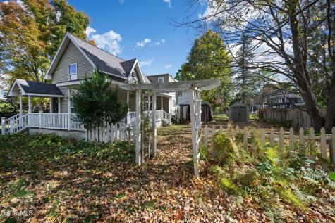 9 Haven Avenue Round Lake NY 12151