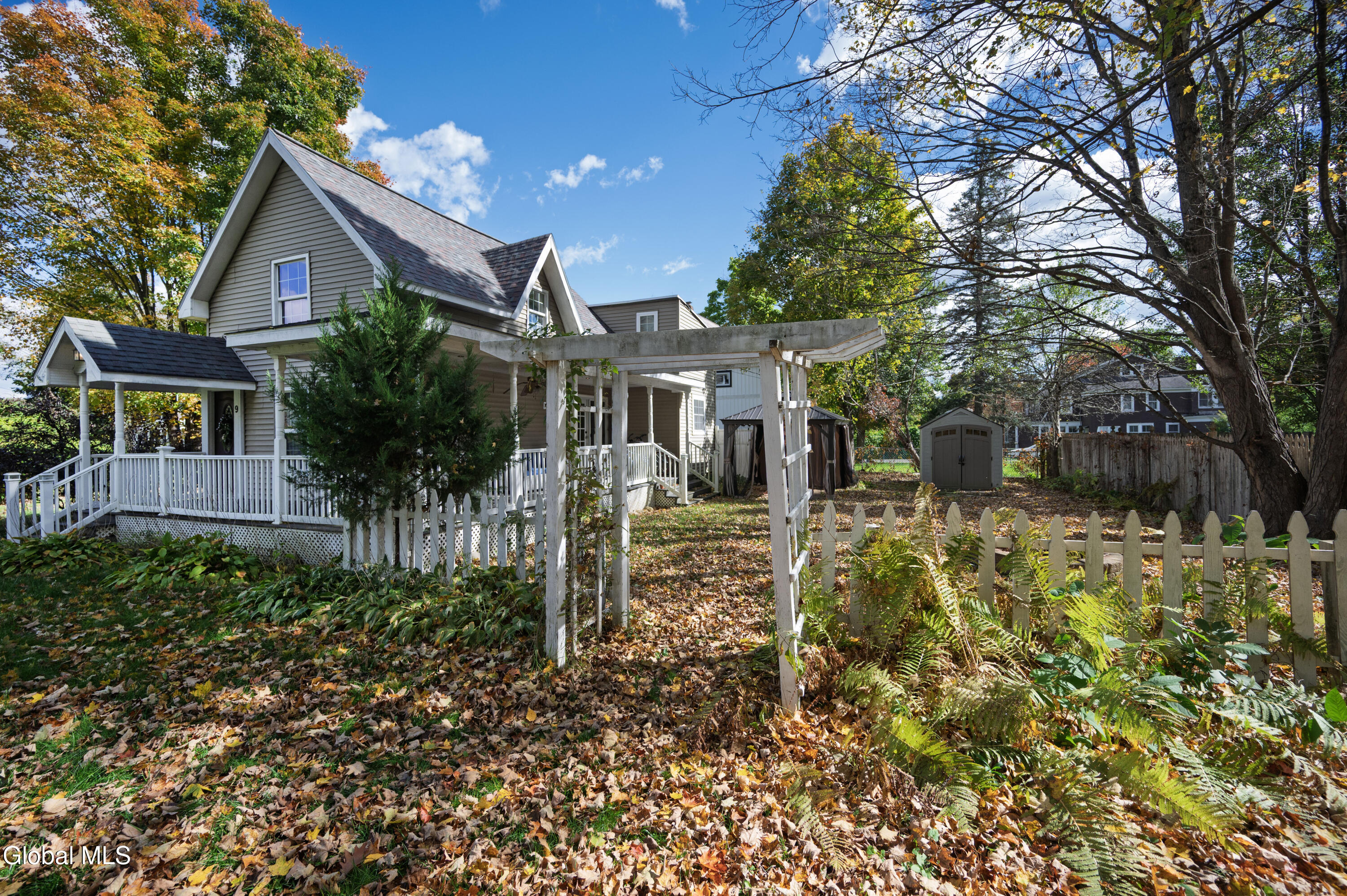 9 Haven Avenue Round Lake NY 12151