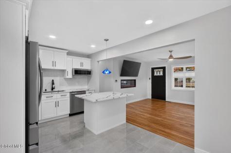 5 Breski Lane Halfmoon NY 12065