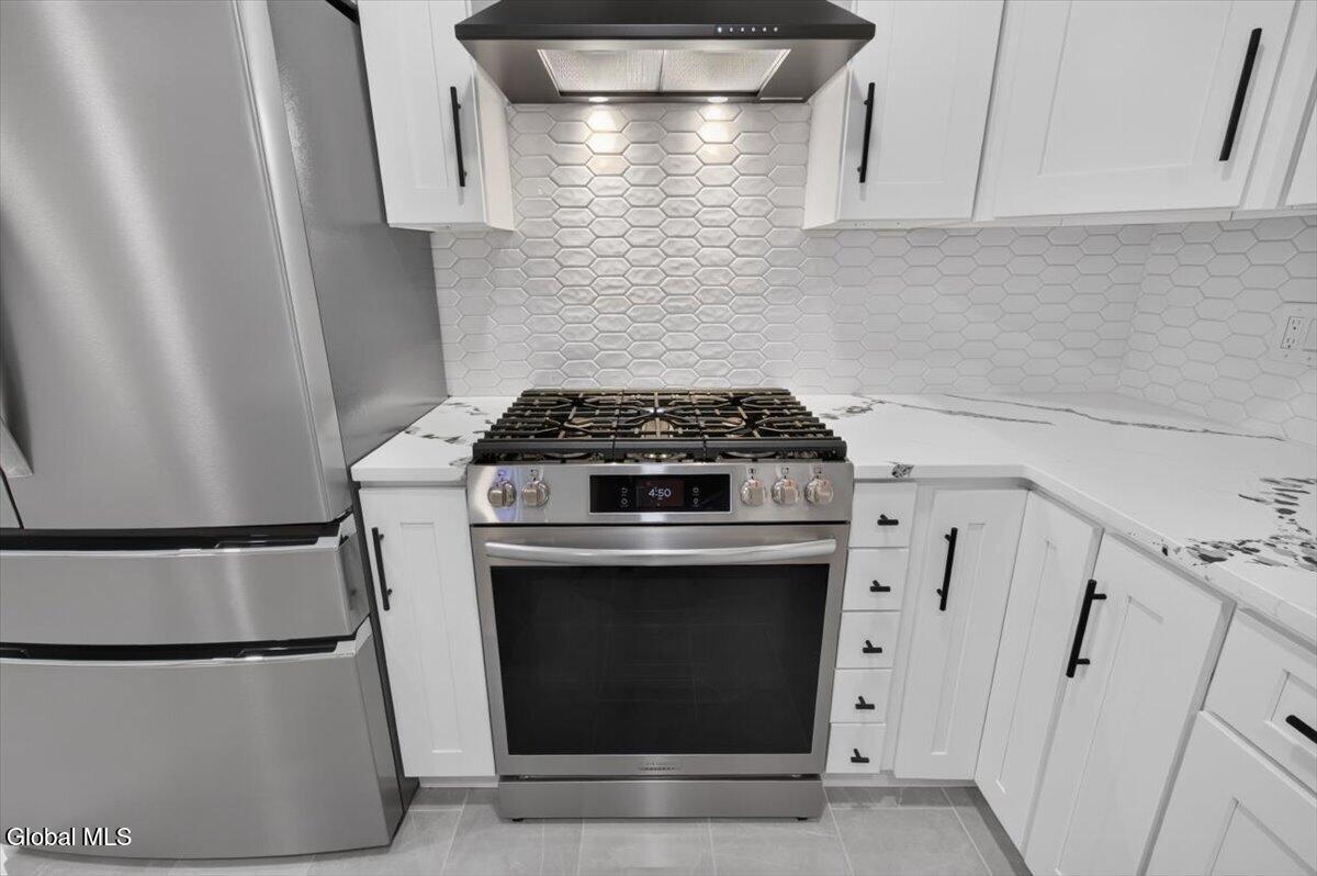 5 Breski Lane Halfmoon NY 12065