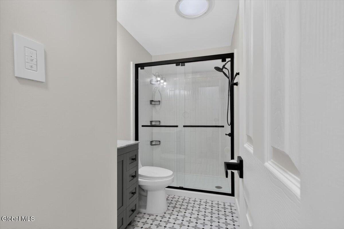 5 Breski Lane Halfmoon NY 12065