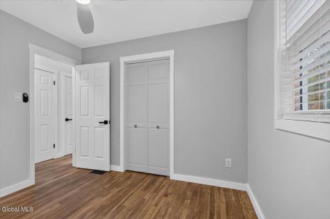 5 Breski Lane Halfmoon NY 12065