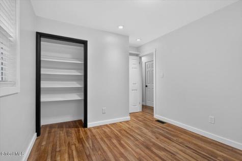 5 Breski Lane Halfmoon NY 12065
