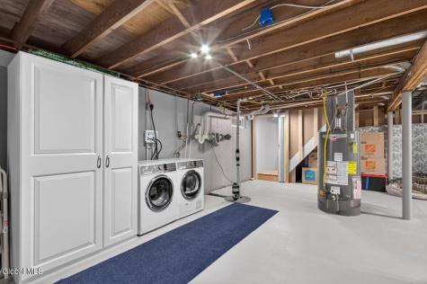5 Breski Lane Halfmoon NY 12065