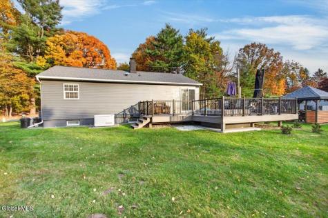 5 Breski Lane Halfmoon NY 12065