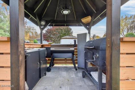 5 Breski Lane Halfmoon NY 12065
