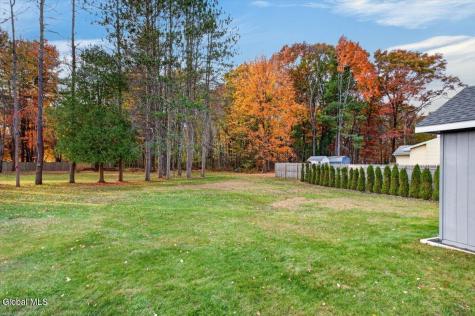 5 Breski Lane Halfmoon NY 12065