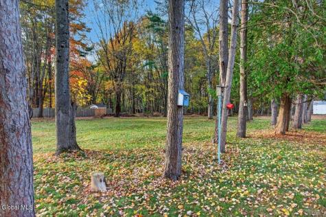 5 Breski Lane Halfmoon NY 12065