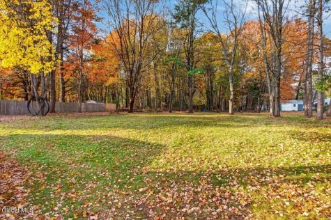 5 Breski Lane Halfmoon NY 12065