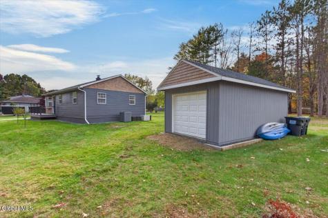5 Breski Lane Halfmoon NY 12065