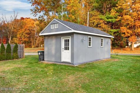 5 Breski Lane Halfmoon NY 12065