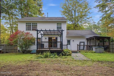 72 Kettles Way Queensbury NY 12804