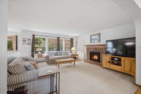 72 Kettles Way Queensbury NY 12804