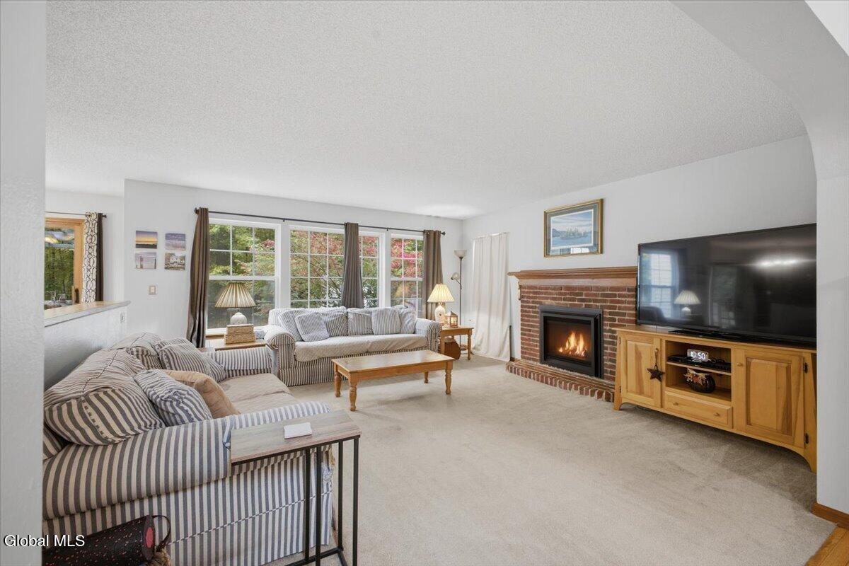 72 Kettles Way Queensbury NY 12804