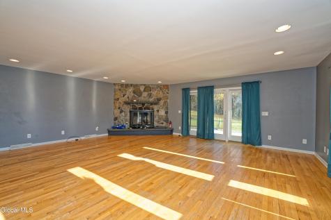 1243 Waters Road Glenville NY 12302