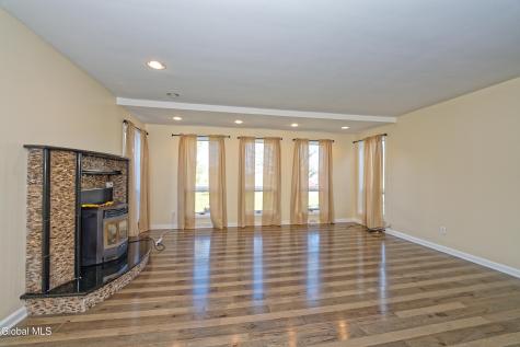 1243 Waters Road Glenville NY 12302