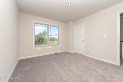 8 Flintlock Way Mechanicville NY 12118