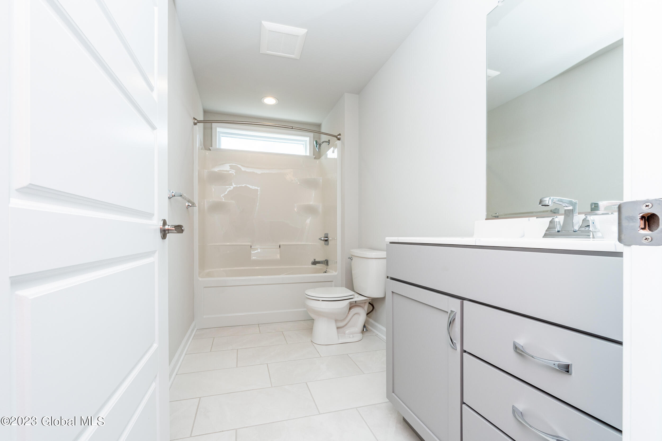 8 Flintlock Way Mechanicville NY 12118