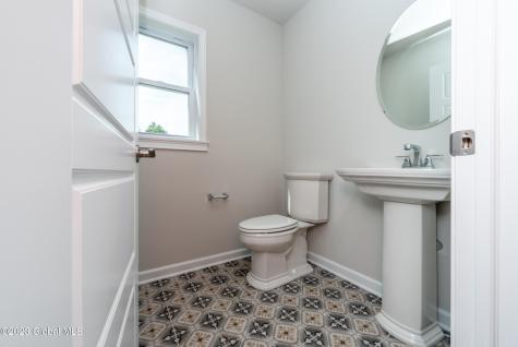 8 Flintlock Way Mechanicville NY 12118