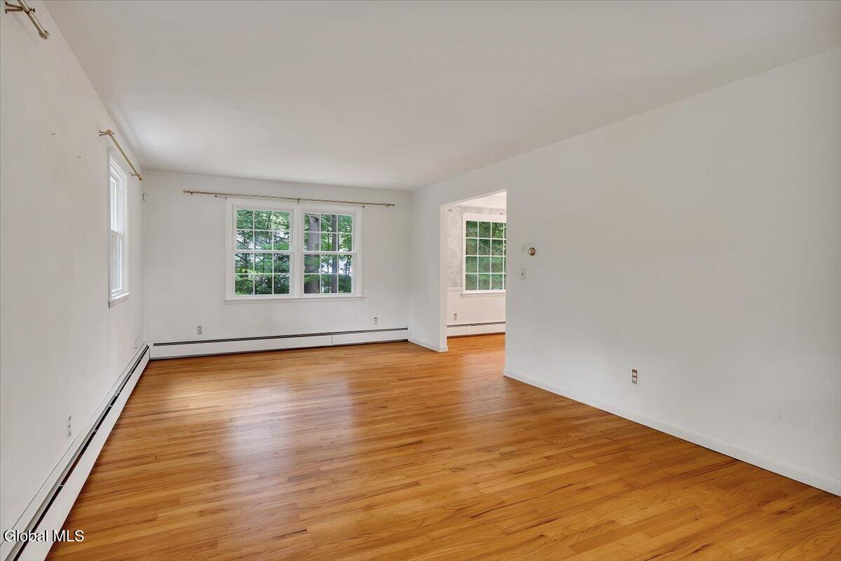 9 Chestnut Lane Clifton Park NY 12065