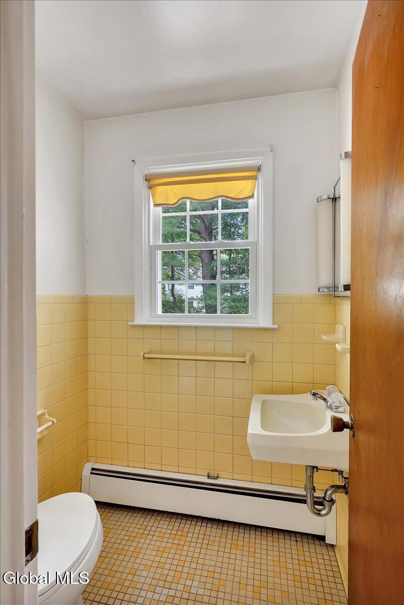 9 Chestnut Lane Clifton Park NY 12065