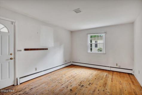 9 Chestnut Lane Clifton Park NY 12065