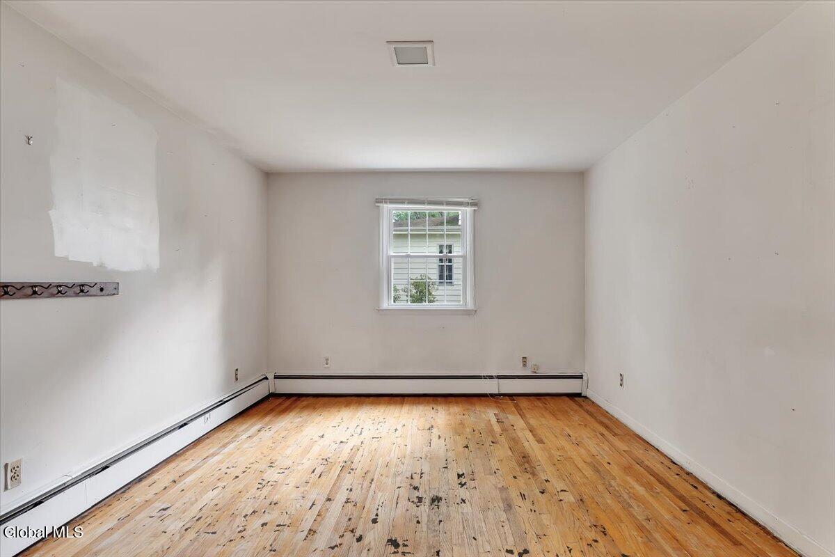 9 Chestnut Lane Clifton Park NY 12065