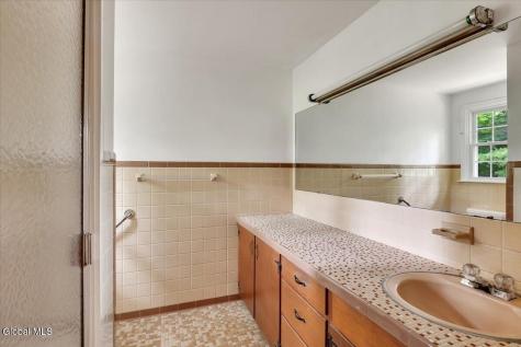 9 Chestnut Lane Clifton Park NY 12065