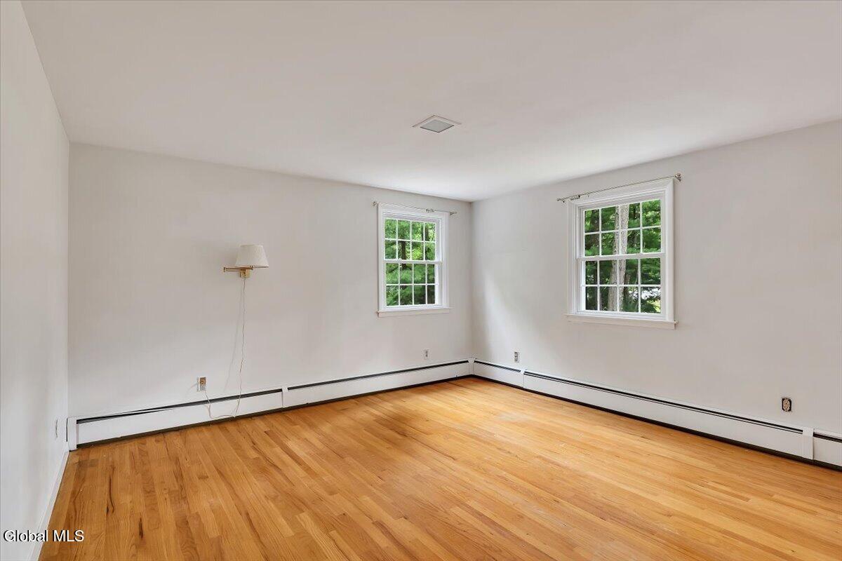 9 Chestnut Lane Clifton Park NY 12065