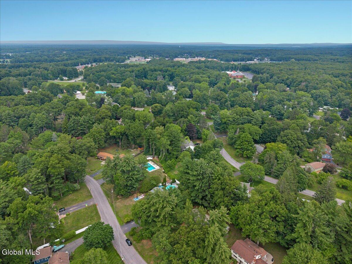 9 Chestnut Lane Clifton Park NY 12065