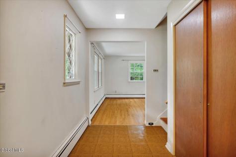9 Chestnut Lane Clifton Park NY 12065