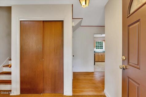 9 Chestnut Lane Clifton Park NY 12065